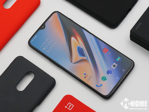 一加6T性能颜值横扫3千价位 1080P的分辨率也是性能和续航的均衡选择