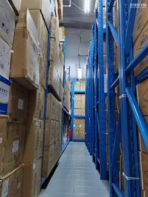 点击查看大图 深圳市福田区华晶鑫电子商行实景