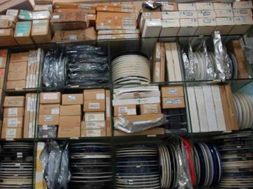 点击查看大图 深圳市新亚洲电子市场生隆电子经营部实景