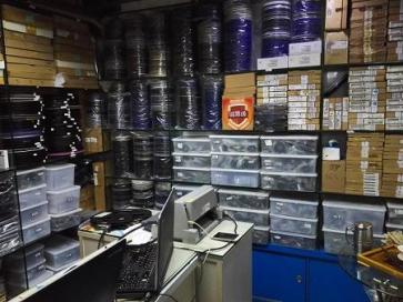 点击查看大图 深圳市福田区佳广电子商行实景