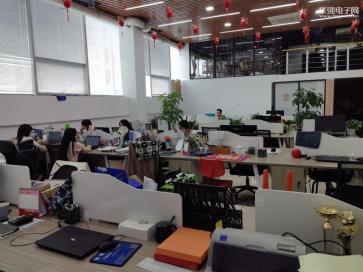 点击查看大图 深圳市华钻电子有限公司实景