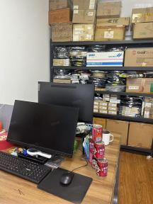 点击查看大图 深圳市福田区新亚洲电子市场二期新利达电子商行实景