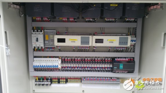 海为C60S2R系列PLC，在传送带中实现速度高速与低速同步控制设计方案