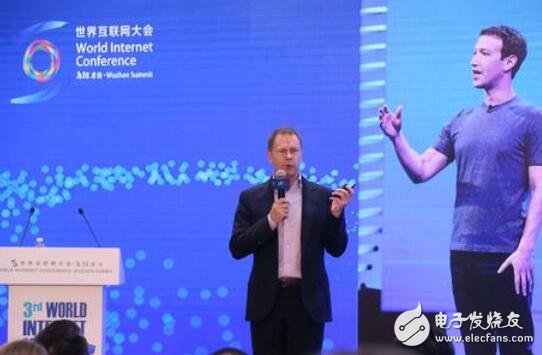 Facebook副总裁：手机上将运行人工智能
