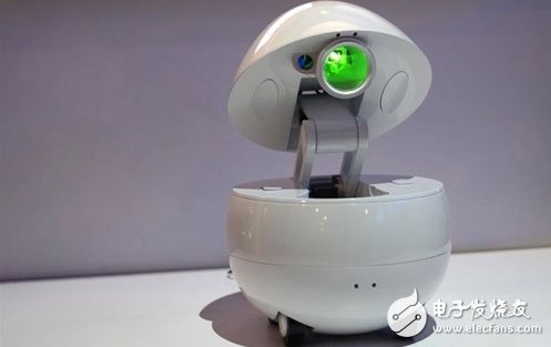 松下交流机器人：蛋型设计 活动自如 语音幽默_交流机器人,娱乐机器人,服务机器人