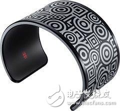 这款可穿戴颜值颇高，且不用充电