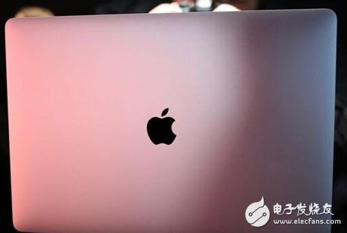苹果新Macbook Pro真机图赏，好薄、好靓、好高端！