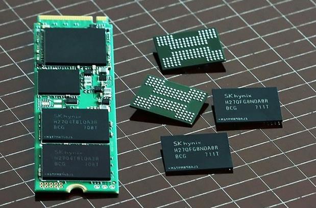 DRAM价格创近两年新低/美光斥资150亿美元的美国芯片工厂动工/东芝一座MCU工厂因停电停工