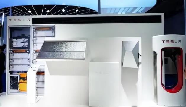 SpaceX发射世界上第一颗5G卫星/恒大汽车暂缓生产/特斯拉在中国大陆开放充电网络