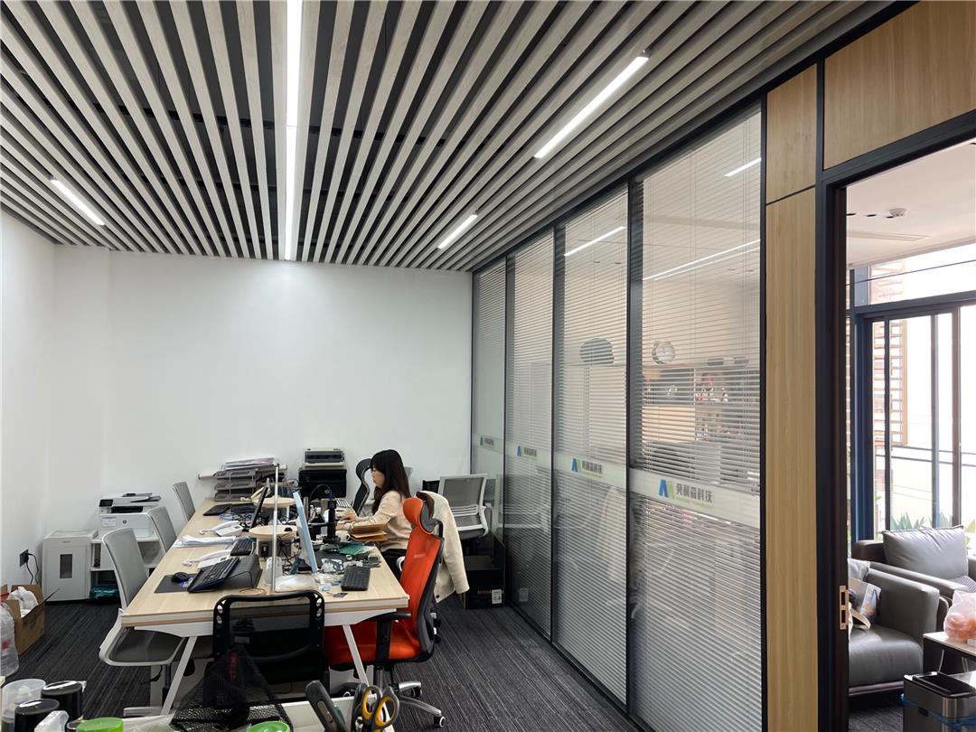 深圳市莫利森电子科技有限公司展示图2