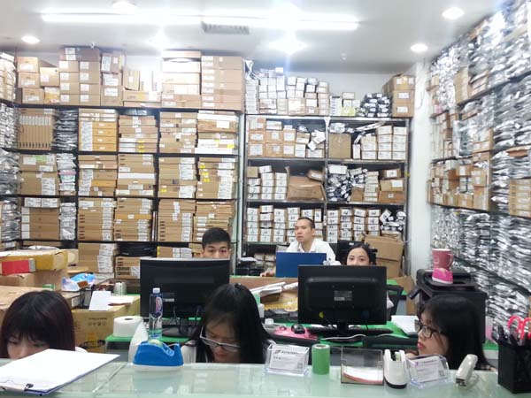 深圳市喜拓电子有限公司展示图2