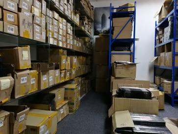 深圳市福田区新亚洲电子市场三金电子商行实景