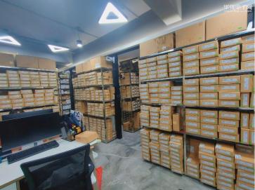 深圳市新亚洲商城光信电子商行（个体）实景